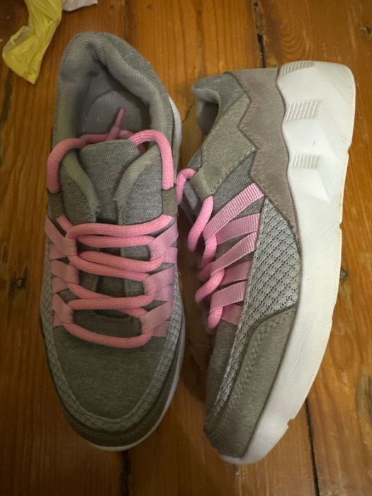 Обувь на девочку