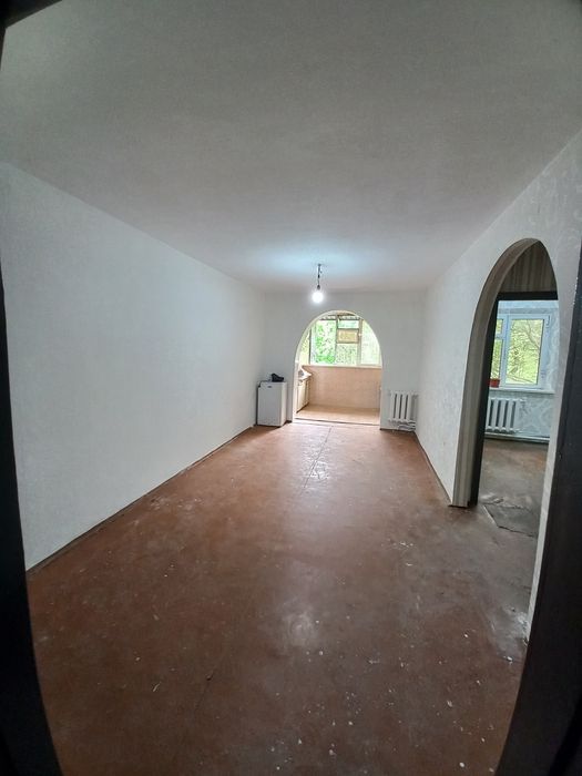 Арендага 3 хона 4 этаж Азиз бозор олдида жойлашган.Агентство