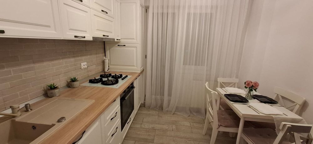 Închiriere apartament 3 camere | Bloc nou | București, Sector4