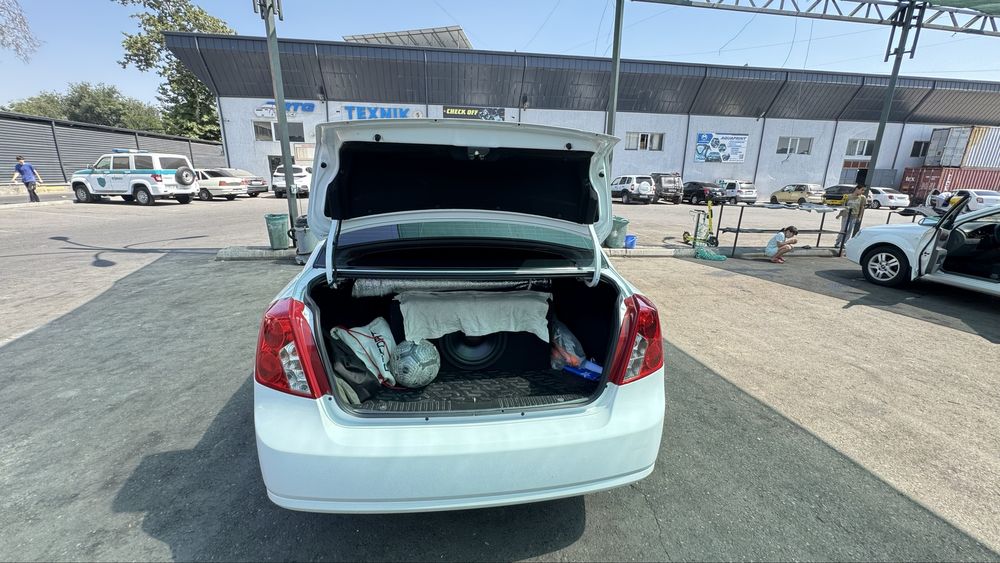 Продаю gentra 2020 года