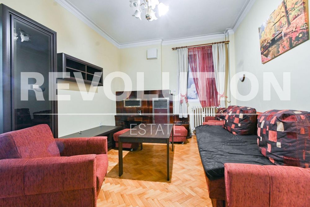 Дава се под наем Тристаен апартамент в София, Център - 85 кв.м за 766 € - Снимка #1