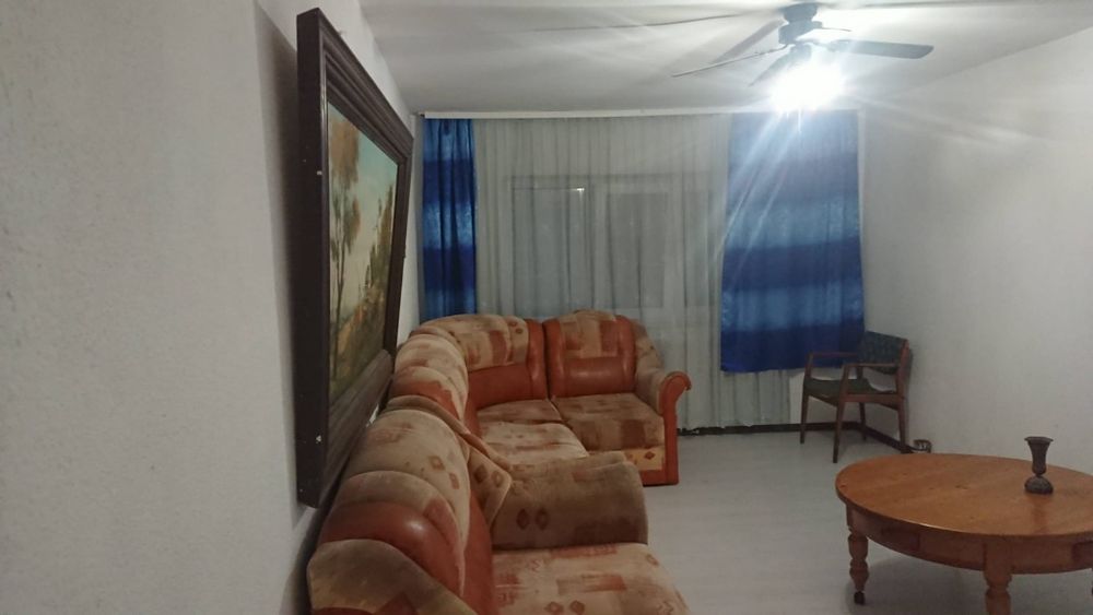 Apartment de inchiriat