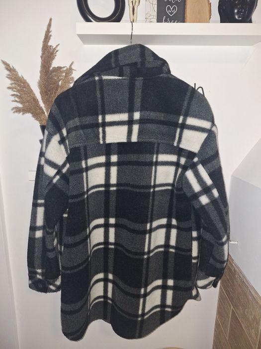 Яке stradivarius и връхна риза