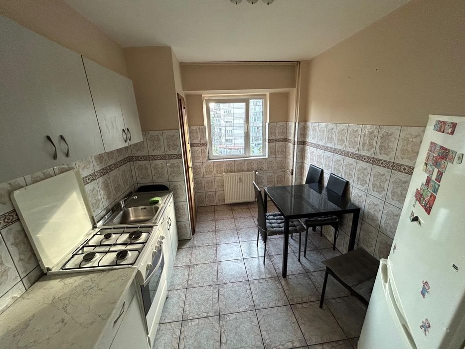 Inchiriez apartament 2 camere