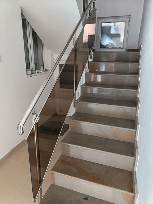 Executam balustrade din inox