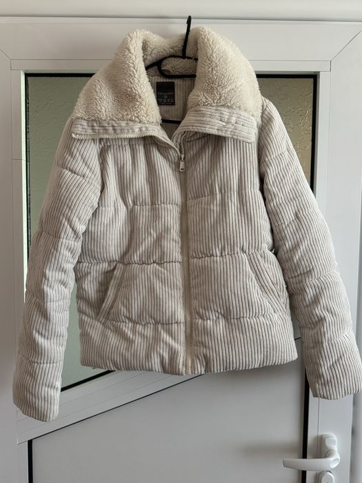 Зимно бяло яке