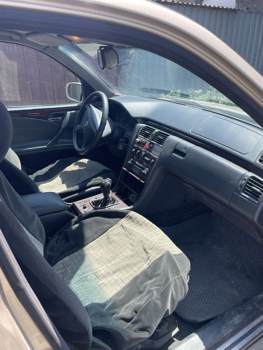 Mercedes-benz w210 E270