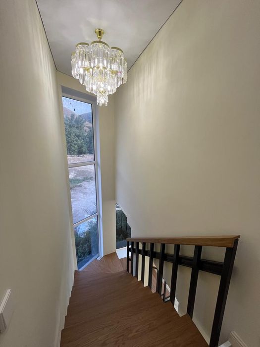 Дом с ремонтом двухэтажный с подвалом