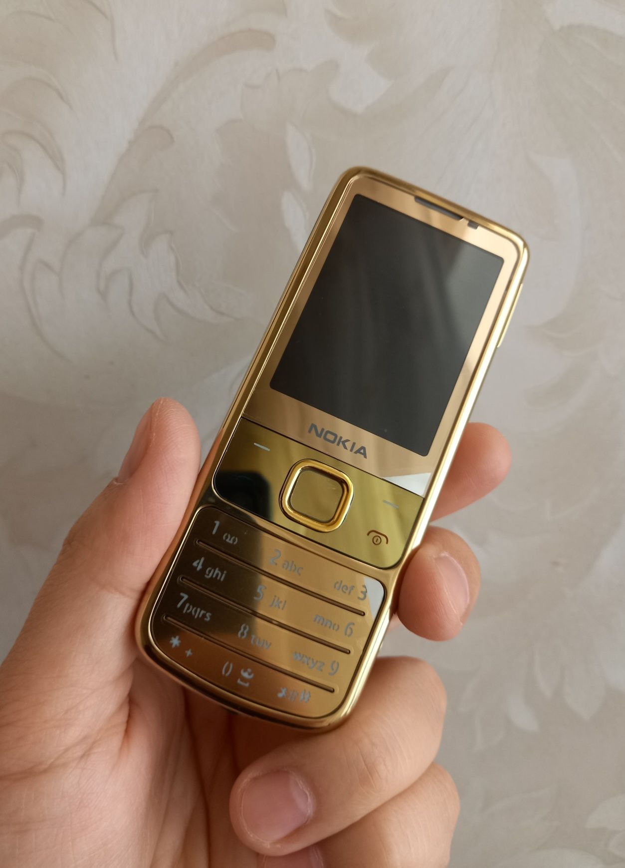 Nokia 6700 Gold edition: 900 000 сум - Мобильные телефоны Ташкент на Olx