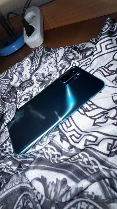 Продам редми в хорошем состоянии