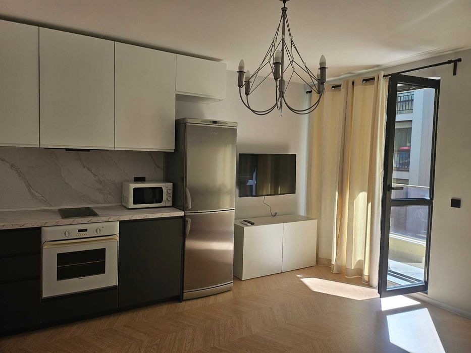 Дава се под наем Двустаен апартамент в Варна, Гранд Мол Варна - 70 кв.м за 500 € - Снимка #3