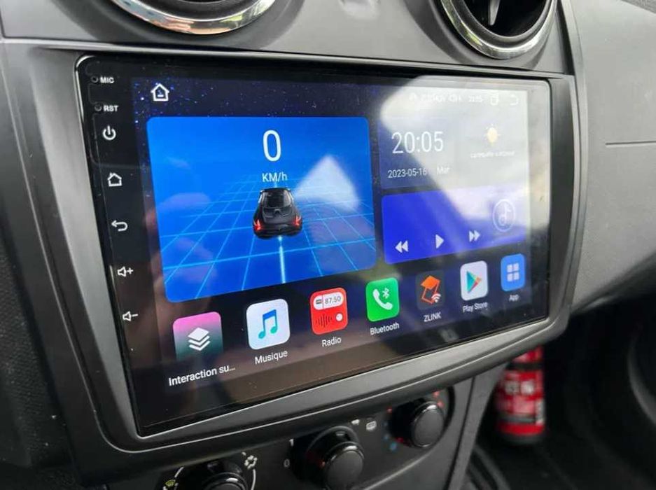 Navigație Android 15 Dacia Logan 2/Sandero 4GB RAM –CarPlay, QLED, DSP