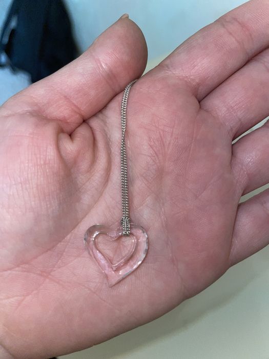 Lantisor Swarovski argintiu cu pandantiv roz inimioara