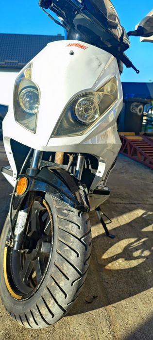 Vind  scuter RIDE  OMEN 50  data  fabricatiei 2014  dețin  doar actul de  vînzare cumpărare între proprietar și cumpărător in 25 05  2019