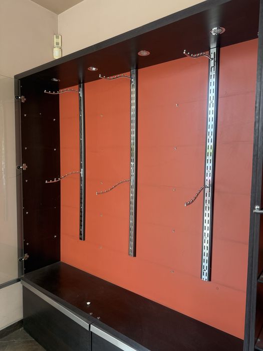 Оборудване за магазин за дрехи щендери,манекени250€ за всичко!