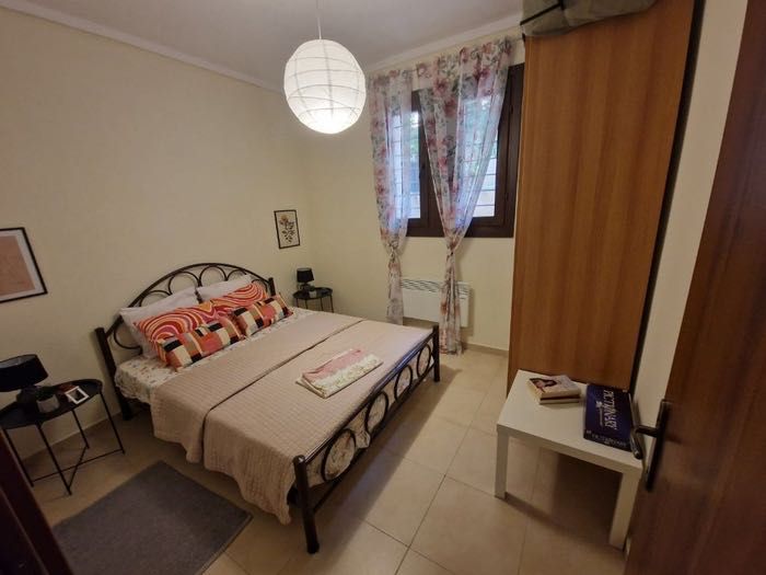 Мезонет с две спални за продажба в Неа Рода, Атон, Халкидики