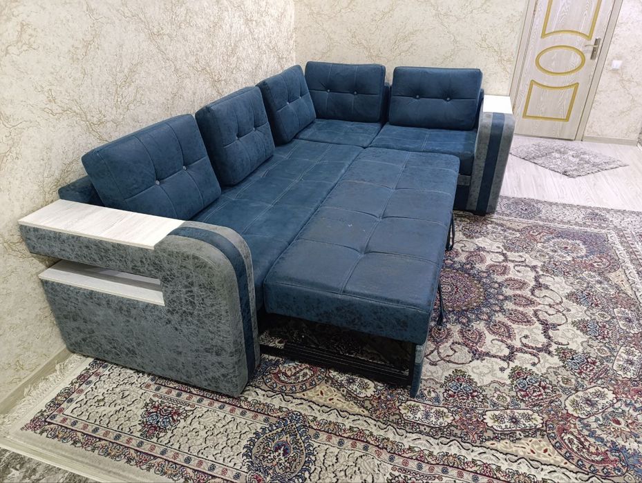 Продаётся диван-уголок