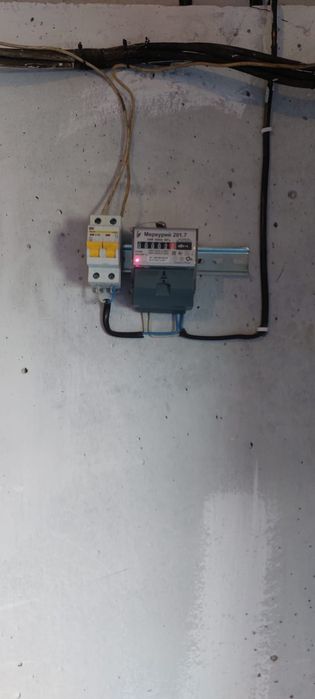 Продам гараж   .За рестораном Север ,