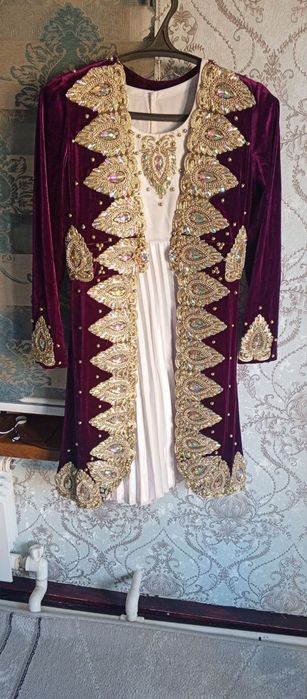 Келин ку́йлаклар сотилади лозими билан