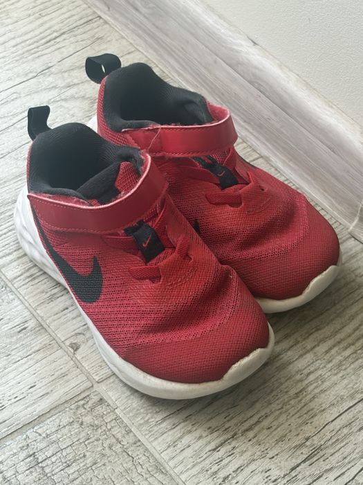 Revolution 6 Nike -26 номер маратонки
