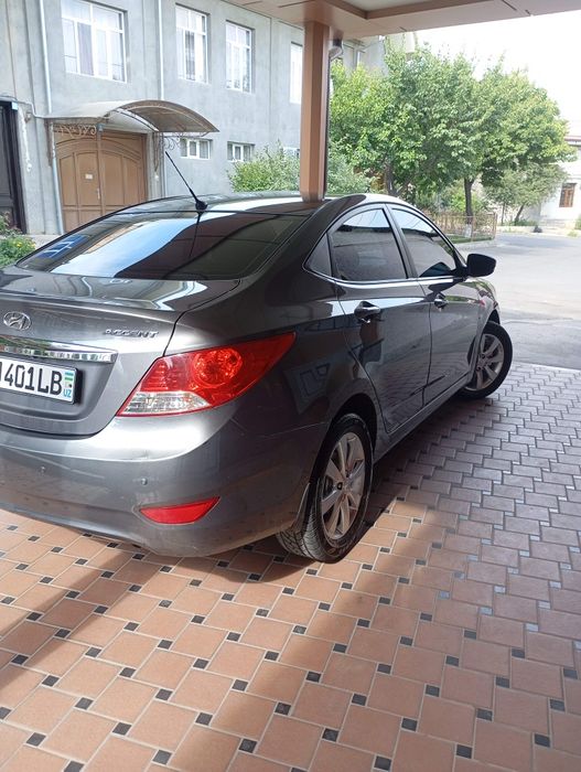 Hyundai Accent 2013