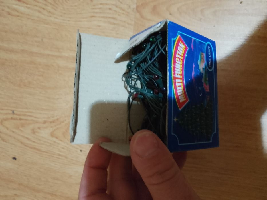 Vând 2  instalații electrice noi noute