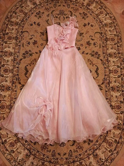 Платье на выпускной