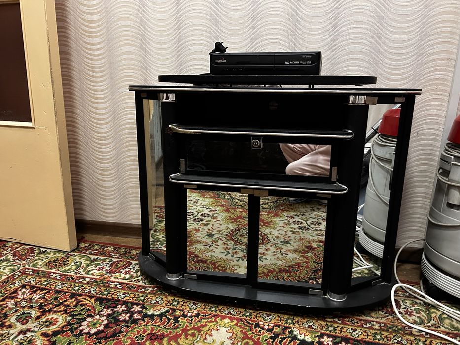 Тумба под телевизор