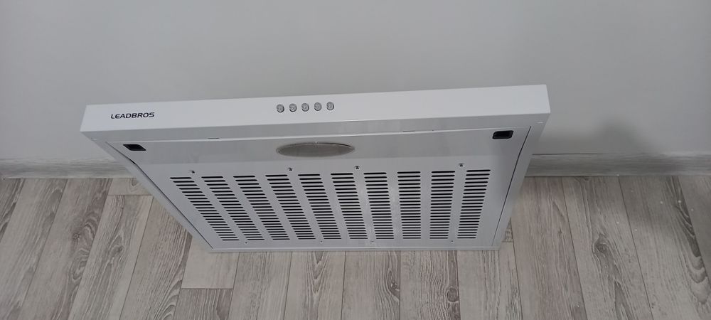 Кухонная вытяжка