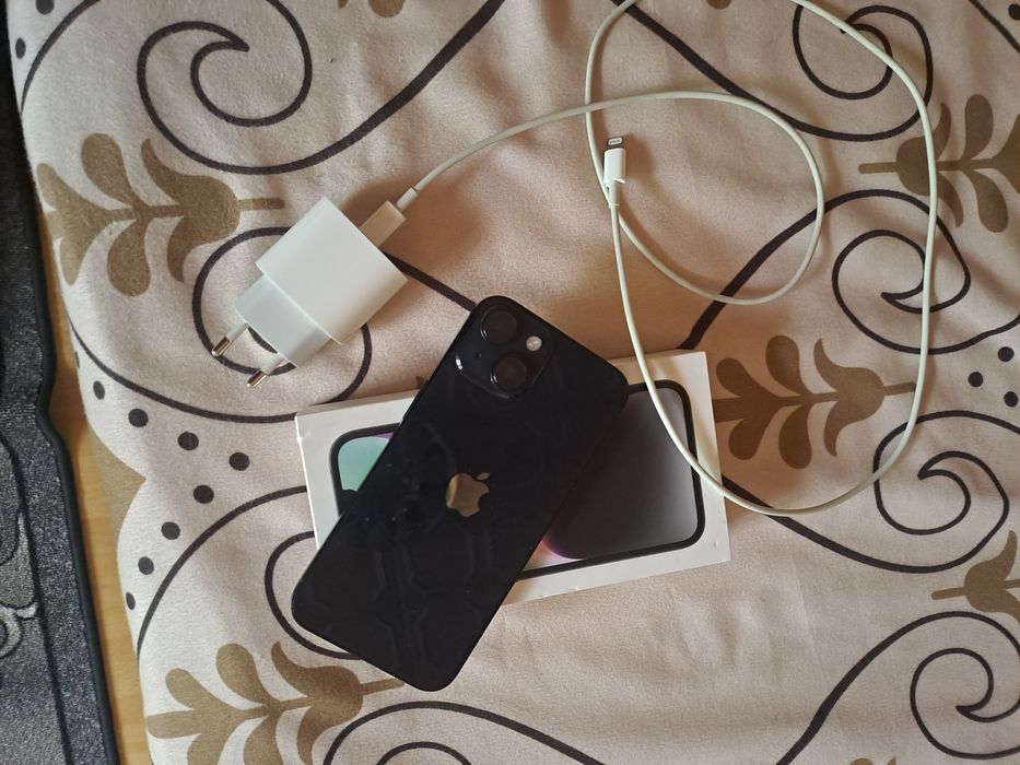 Apple iPhone 14, 128GB, Батерия 88%, Midnight Blue, Отлично състояние