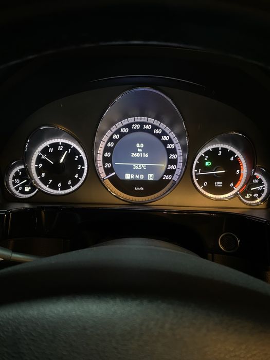 MERCEDES E250 2.2 204HP 2011