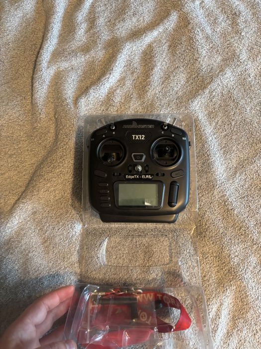 Telecomandă Radiomaster TX12 pentru drone RC (16 canale)