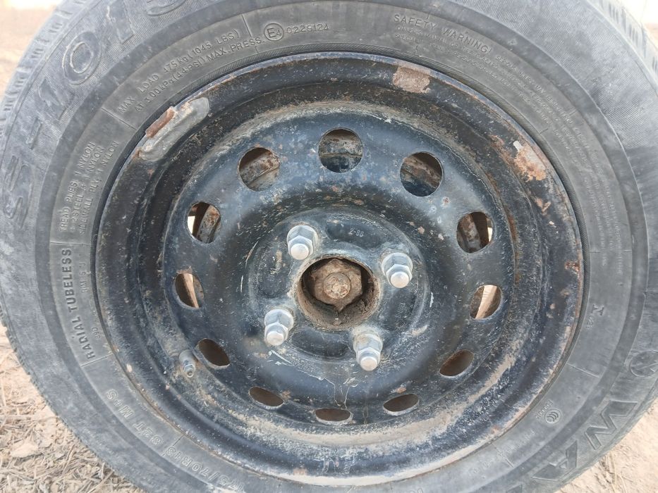 Ford escort 13 faqat deska sotiladi