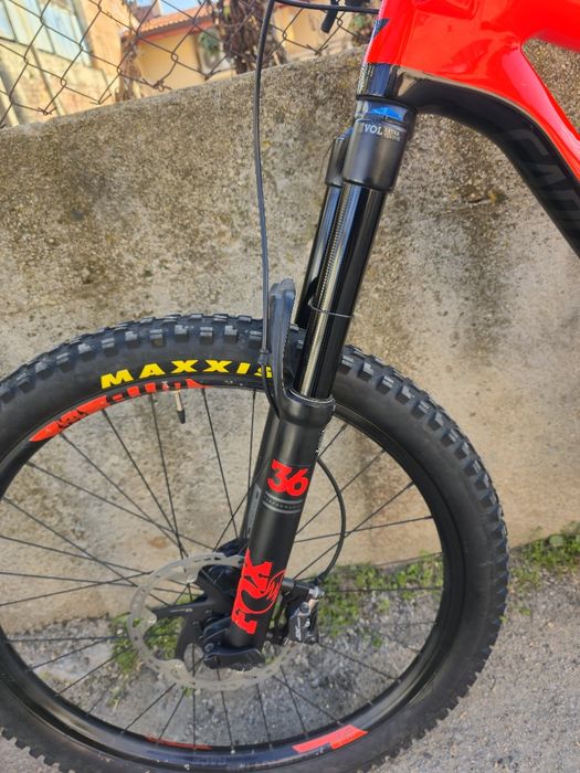 Ендуро Карбонов Cannondale Jekyll 27.5 L размер Перфектен 1x11 XT, FOX