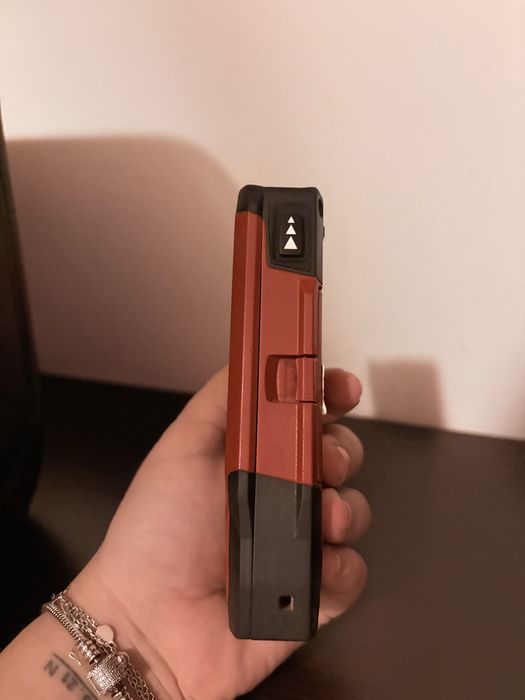 Vând telemetru laser profesional Hilti PD-E