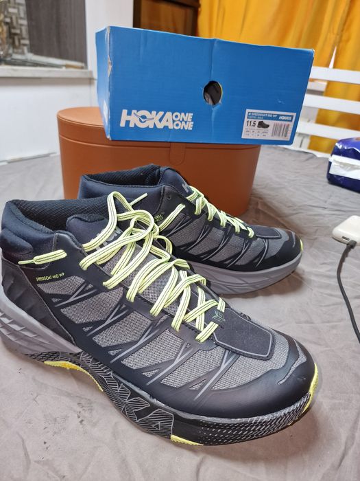 Кроссовки Nike, Hoka one one, Brooks