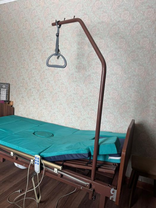 Кровать для лежачих больных
