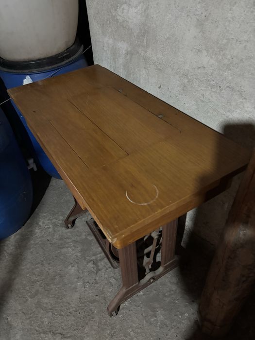 Стара шевна машина