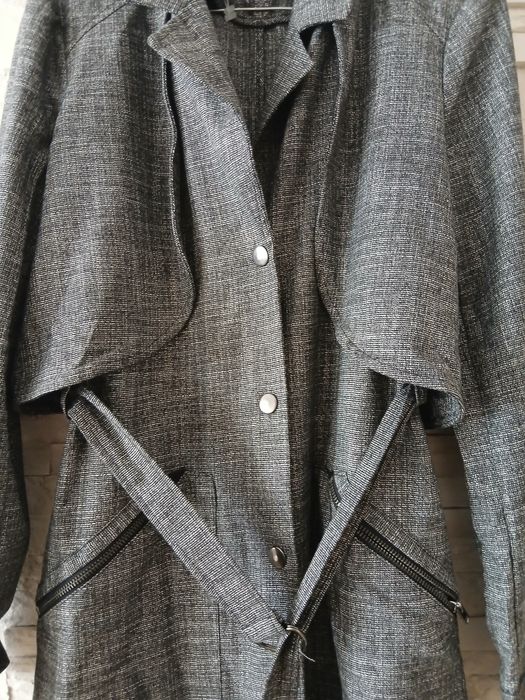 Trech  warehouse nu a fost niciodată purtat