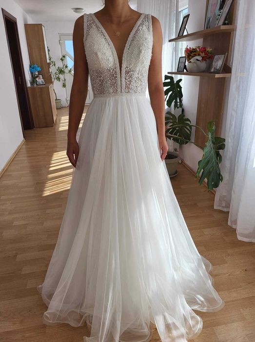 Rochie de mireasa și rochie de cununie!