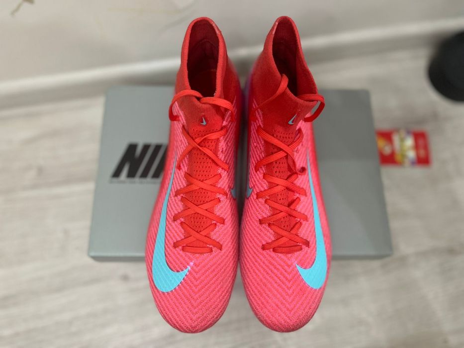 Бутсы Nike 42 размер