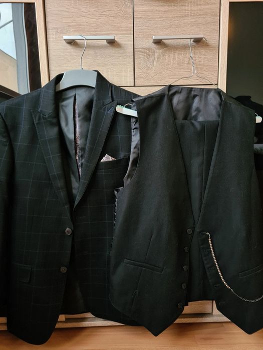Vand costum 3 piese maximus