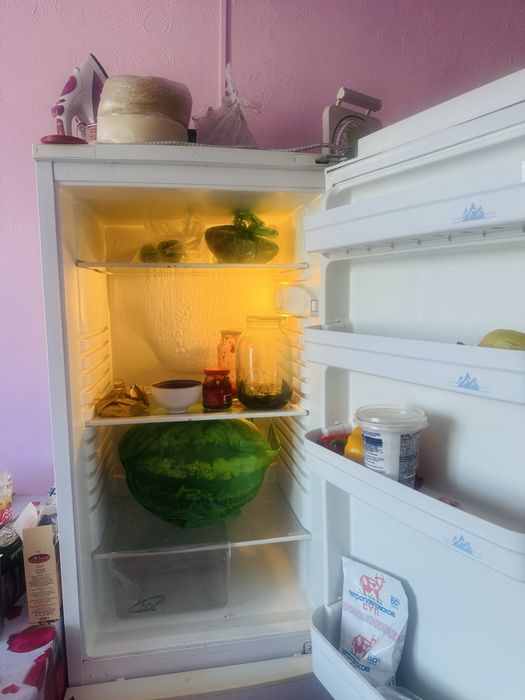 Холодильник хорошо работает