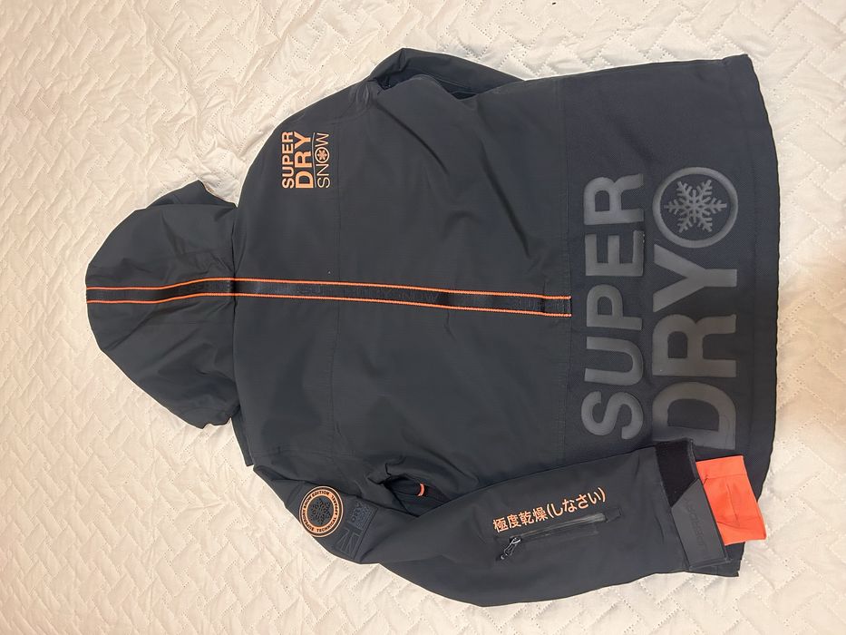 Superdry  к-т за ски - яке , гащеризон и ръкавици