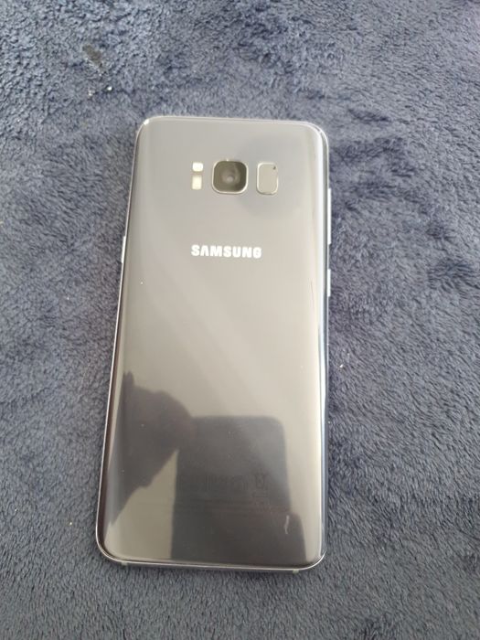 Vând galaxy s8 blue nou