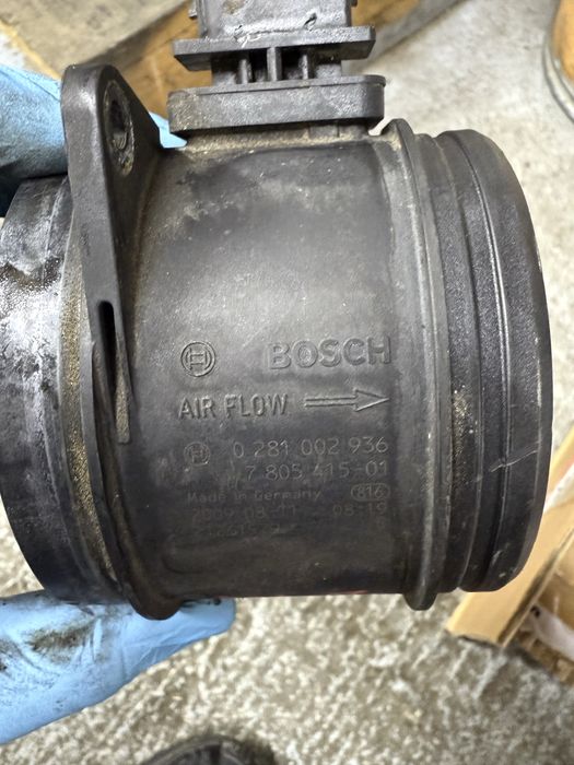Debitmetru aer bmw e60 e61 carcasa filtru aer bmw e60 e61 n47 177cp