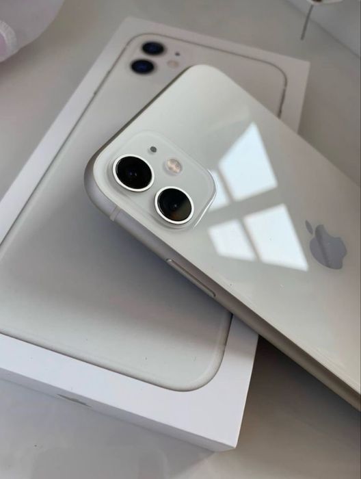 iPhone 11   128 Гб    емкость78 iOS 26.4