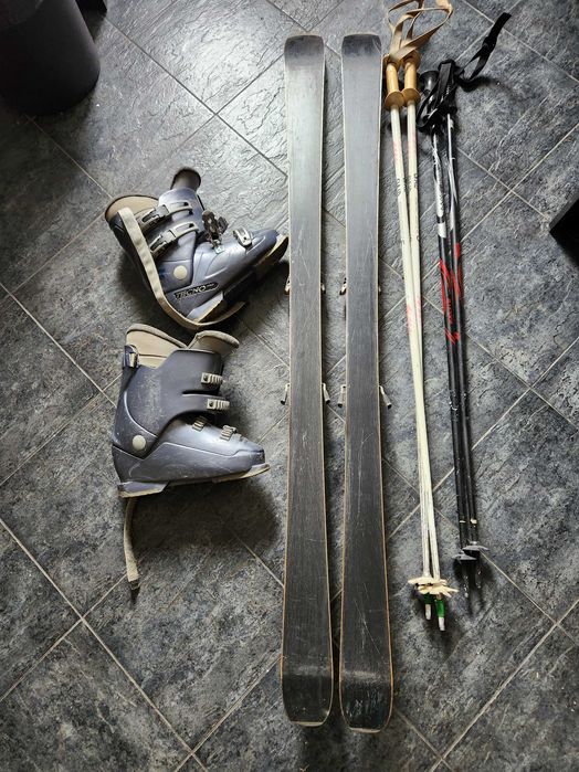 Комплект ски 150см и обувки номер 38-39