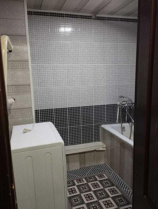 Продам 4х комнатную квартиру в районе Сергели строител.