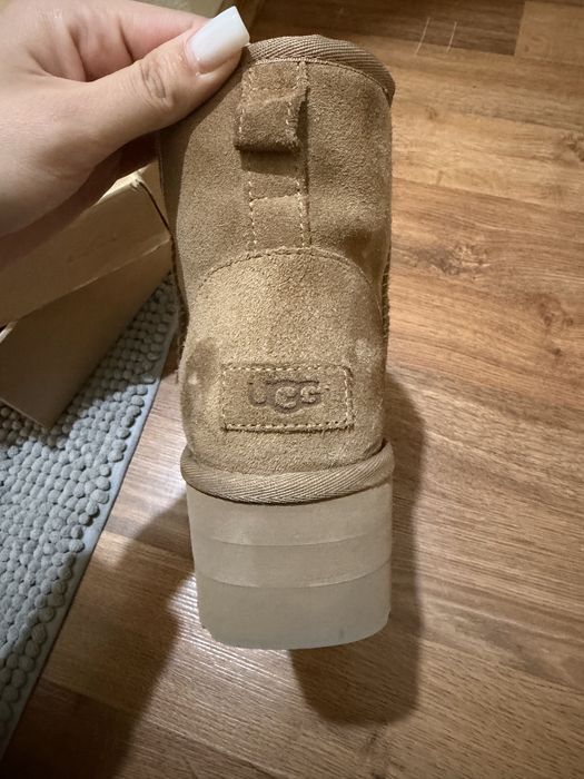 UGG ultra mini platform